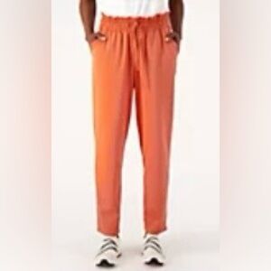 Zuda Gathered Waist Straight Leg Pant NWOT